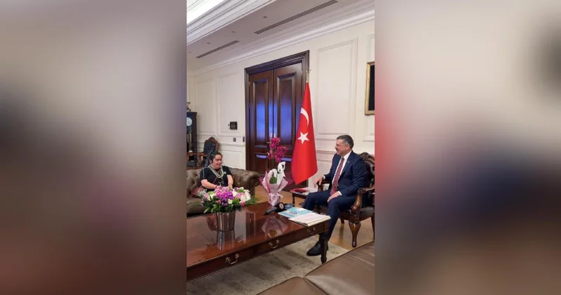 İçişleri Bakanı Çiftçi, Down sendromlu Kısmet i Bakanlıkta ağırladı