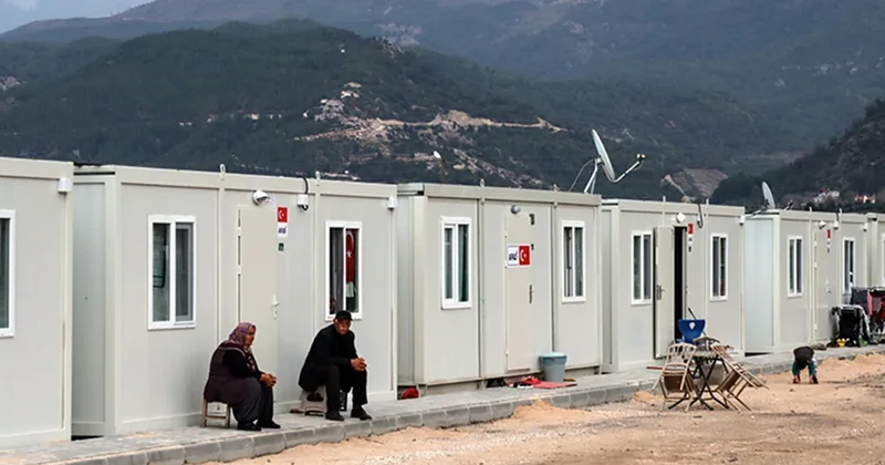 Halk konteynerde, Hatay belediyesi külliye peşinde Sözcü Gazetesi