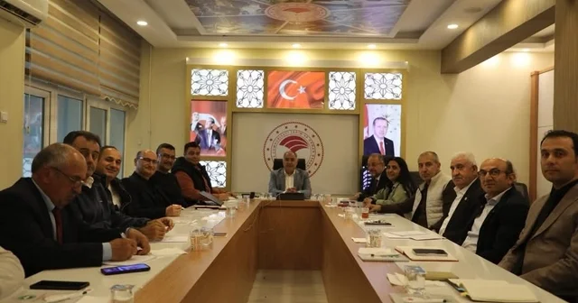 Elazığ da meyvecilik sektörü masaya yatırıldı Elazığ Haberleri