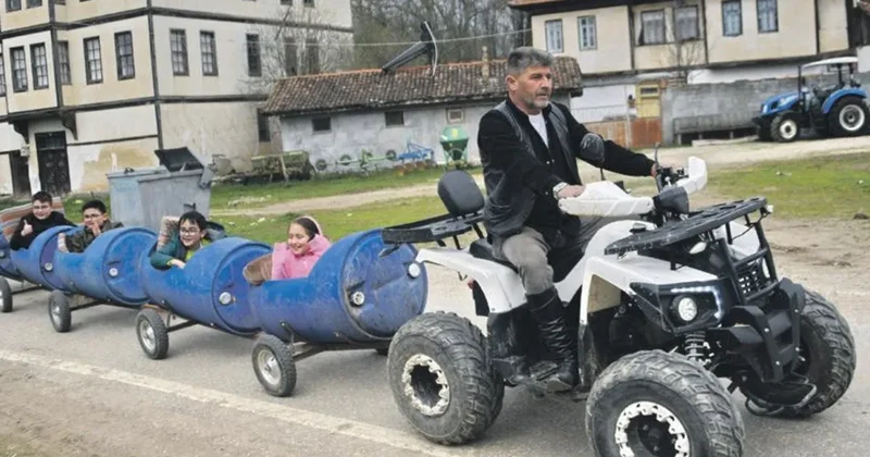 Muhtardan çocuklara mutlu eden hizmet