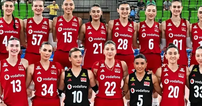 (ÖZET) Filenin Sultanları, İtalya’ya direnemedi! İtalya Türkiye maç sonucu: 3 1