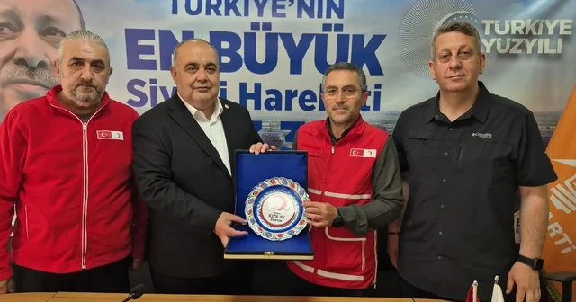Bartın protokolü kurban bağışını Kızılay a yaptı Bartın Haberleri