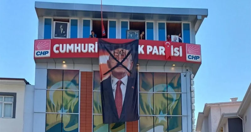 CHP Malatya’da gerginlik: Kılıçdaroğlu’nun fotoğrafı asıldı, üzerine “Hain” yazıldı Sözcü Gazetesi
