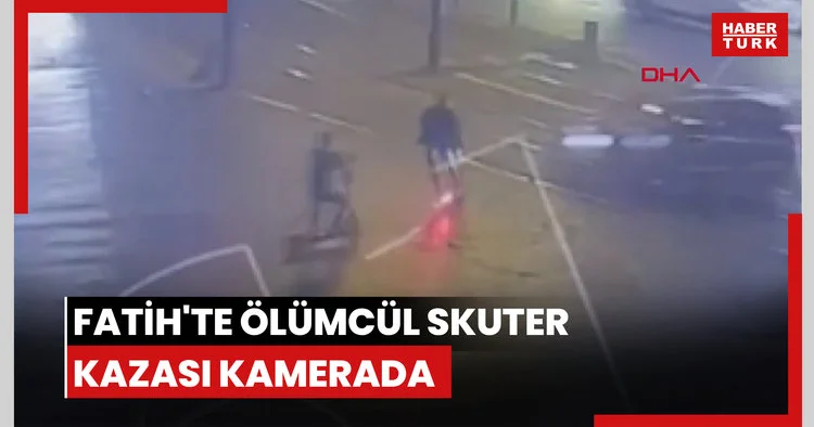 Fatih te Moldovalı skuter sürücüsünün hayatını kaybettiği kaza kamerada