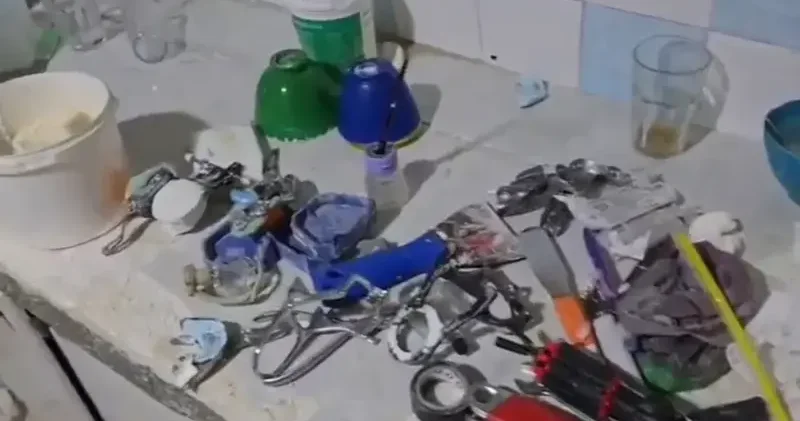 Hatay da kaçak diş protezi imalathanesine baskın: 2 gözaltı