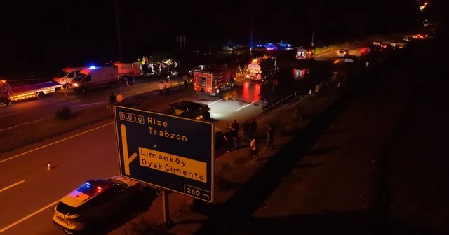 Rize de 3 kişini hayatını kaybettiği, 4 kişinin ise yaralandığı kaza yeri havadan görüntülendi Rize Haberleri Habertürk Yerel Haberler