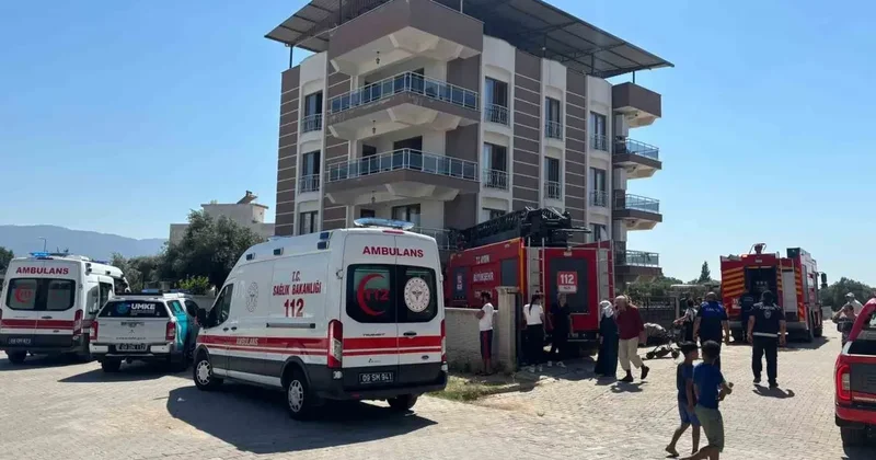 Çatıdaki kartonlar alev aldı, 4 kişi dumandan etkilendi