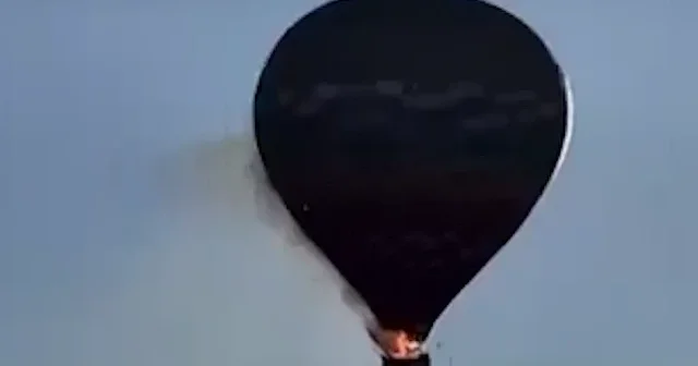 Sıcak hava balonu bir anda alev aldı: Turist kendini kurtarmak için yüzlerce metreden kendini boşluğa bıraktı VİDEO İZLE