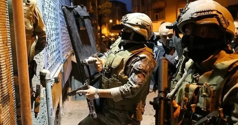 FETÖ den aranan ihraç emniyet müdürü ve ihraç polis memuru yakalandı