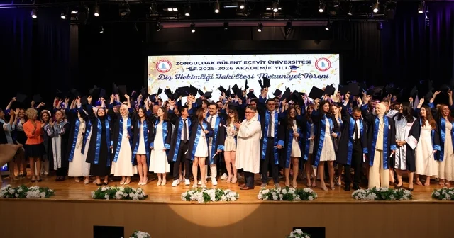 BEUN Diş Hekimliği Fakültesinde gurur günü: 106 genç diş hekimi geleceğe uğurlandı Zonguldak Haberleri Habertürk Yerel Haberler
