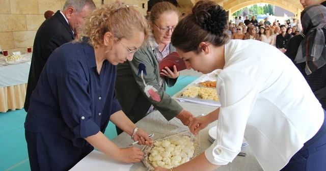 Uluslararası Hitit Fuar ve Festivali nde Çorum un yöresel tatları yarıştı Çorum Haberleri Habertürk Yerel Haberler
