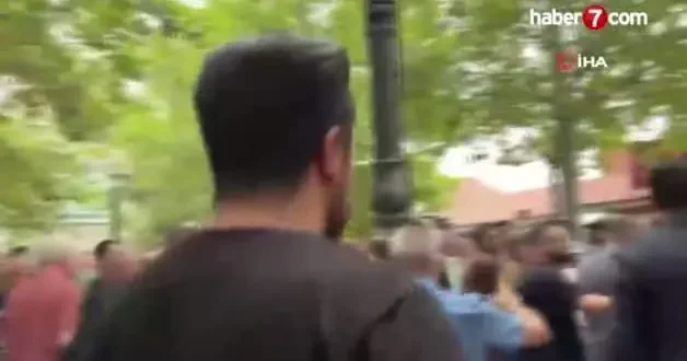 Özgür Özel in cuma namazı çıkışında tekmeli arbede