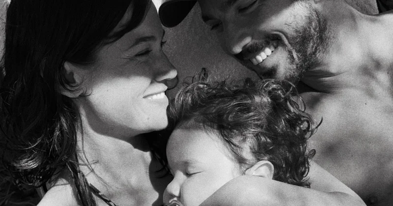 Pınar Deniz ve Kaan Yıldırım ın aile tatili