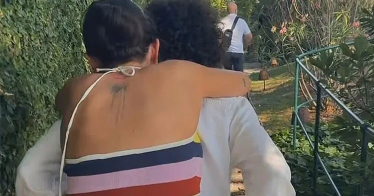 Karısının doğum gününü böyle kutladı: Güzel eşim... Seni sonsuza dek nereye gitmek istersen oraya sırtımda taşıyacağım