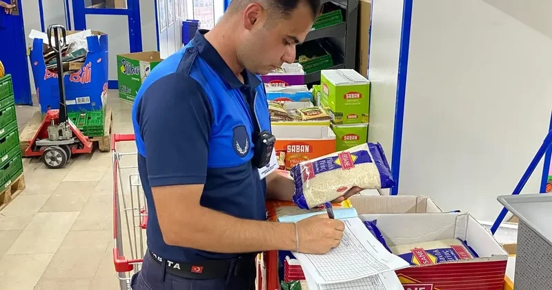 Tosya’da marketler denetlendi