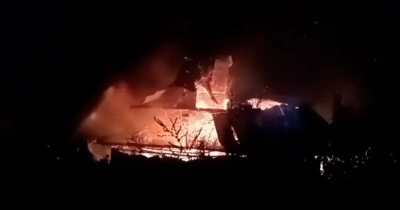 Pokut Yaylası’nda çıkan yangında 1 işletme kül oldu