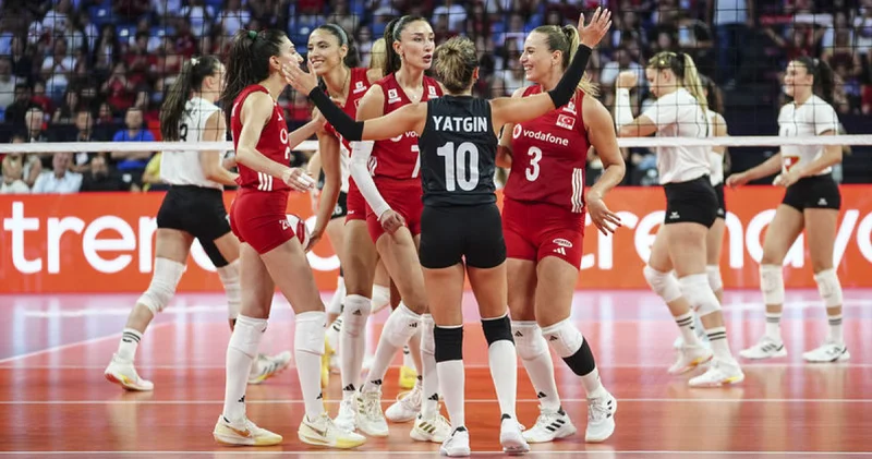 Son dakika: Türkiye: 3 Macaristan: 0 MAÇ SONUCU (Filenin Sultanları 3 te 3 yaptı)