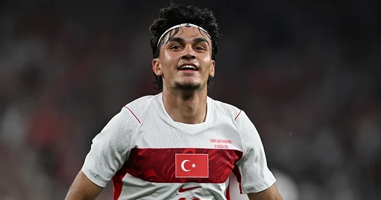Eintracht Frankfurt tan Can Uzun açıklaması!