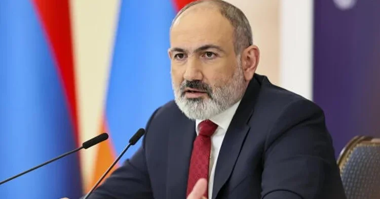 Paşinyan dan Rusya ya demir yolu imtiyazlarından vazgeçme çağrısı