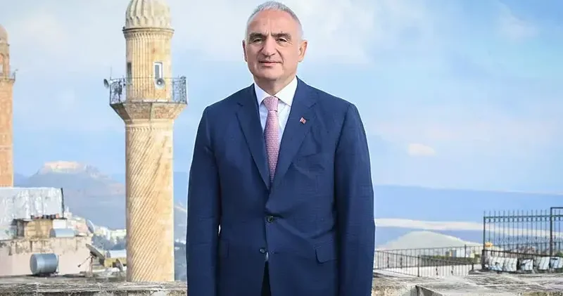 Depremde hasar gören iki tarihi camide restorasyon tamamlandı