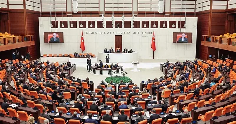 TBMM de yeni yasama yılı için tadilat çalışmaları başladı