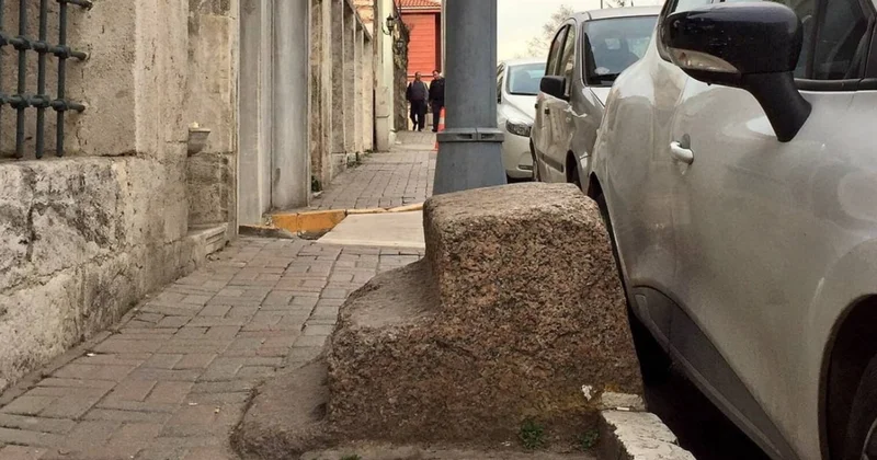 İstanbul un sokaklarındaki gizemli 3 basamaklı taşların sırrı çözüldü Sözcü Gazetesi