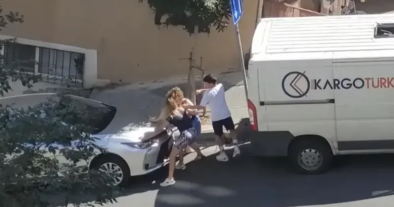 Şişli’de üvey ablasıyla birlikte annesini darbedip şikayetçi oldular