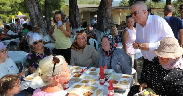 36. Geleneksel Güre Sarıkız hayrı binlerce kişinin katılımıyla gerçekleştirildi Kazdağları nın ünlü efsanesi Sarıkız anıldı Balıkesir Haberleri Habertürk Yerel Haberler