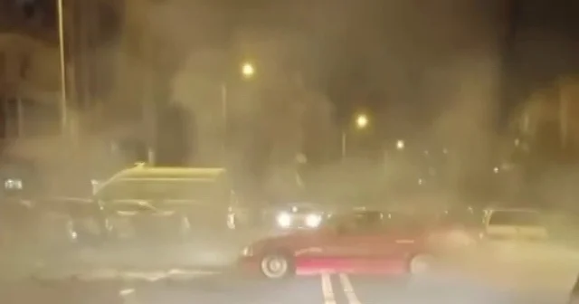 Drift atmak için pisti değil ara sokakları tercih etti Sivas Haberleri Habertürk Yerel Haberler