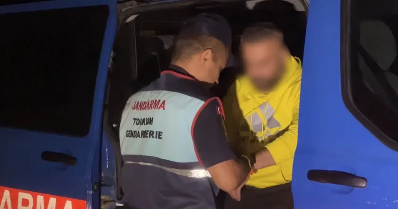 Polisin uyarı ateşine de aldırmadı: Alkollü trafik canavarı 40 kilometre kaçtı