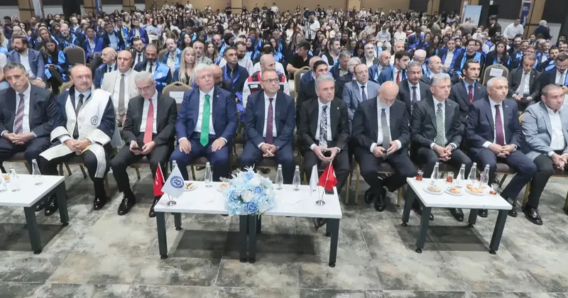 Esenyurt Üniversite sinde yeni akademik yılın ilk dersi ‘milli teknoloji hamlesi’ oldu