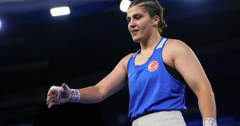 Busenaz Sürmeneli yine finalde! Rus rakibini devirdi, şampiyonluk için ringe çıkacak
