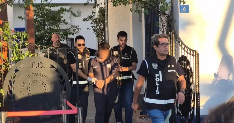 Limana rüşvet operasyonu! Başkan gözaltına alındı, paralar zarflardan çıktı