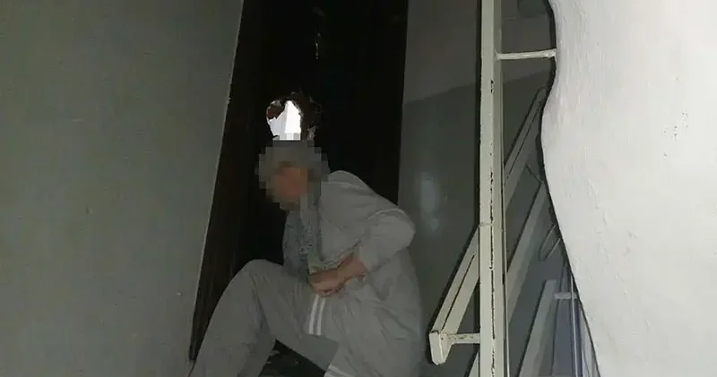 Apartmanda matkapla komşusunun çelik kapısını kıran kadına gözaltı