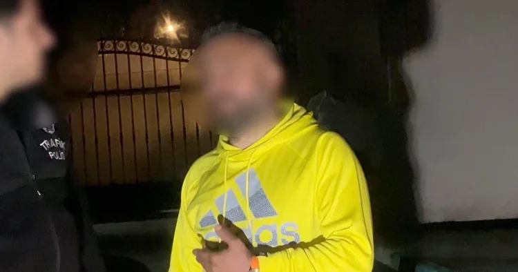 Polis kurşununa ve ihtarına aldırmadı: 40 kilometre kaçan 200 promil alkollü sürücü kelepçelendi