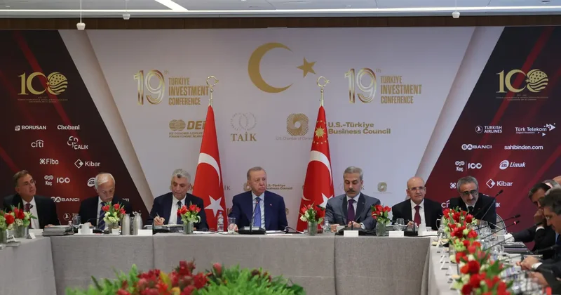 Cumhurbaşkanı Erdoğan, iş insanlarıyla buluştu! Yıl sonu enflasyon hedefi belli oldu