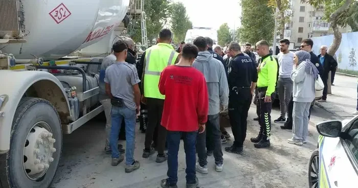 Beton mikserinin çarptığı kadın yaralandı