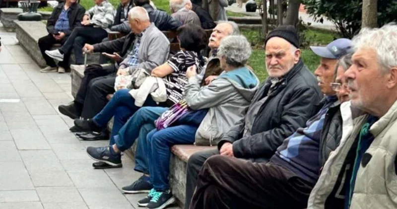 Düşük maaşın sebebi emeklilerin ölmemesiymiş! SGK Başkanı Kaya dan skandal prim açıklaması