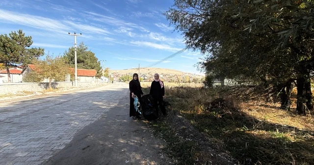 Kalfat beldesinde Evinin önünü süpür, beldeni temiz tut kampanyası başlatıldı Çankırı Haberleri