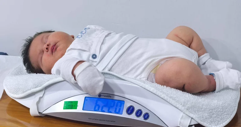 Ali Atilla bebek, 6 kilo 150 gram olarak dünyaya geldi