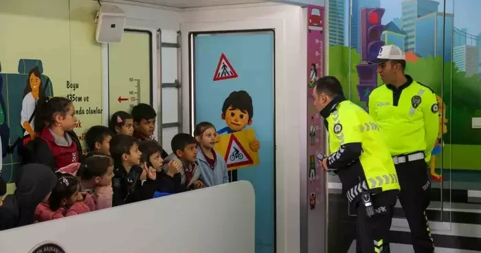 Muş’ta 605 öğrenciye trafik eğitimi verildi