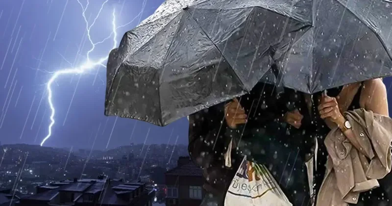 İstanbul da yağış başladı, trafik felç