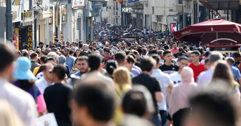 Türkiye nin geleceğine yalnızca AKP ve MHP liler umutla bakıyor
