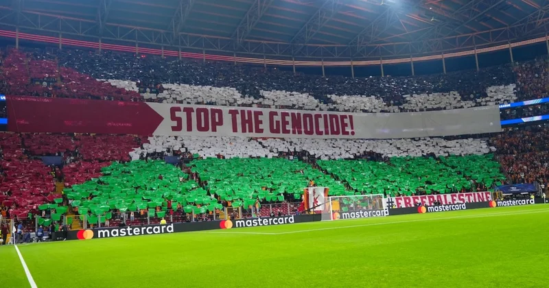 İsrail medyası Galatasaray ın koreografisini UEFA ya şikayet etti Sözcü Gazetesi