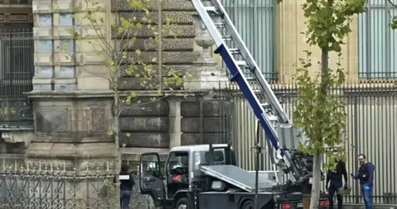 Louvre Müzesi soygununda kullanıldı: Alman vinç şirketi böyle reklam yaptı