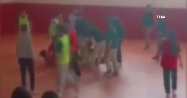 Akran zorbalığı korkutucu boyutlarda! Liseli çocuk bıçaklandı