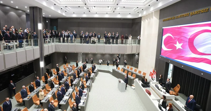 KKTC de yeni Cumhurbaşkanı Tufan Erhürman ant içti