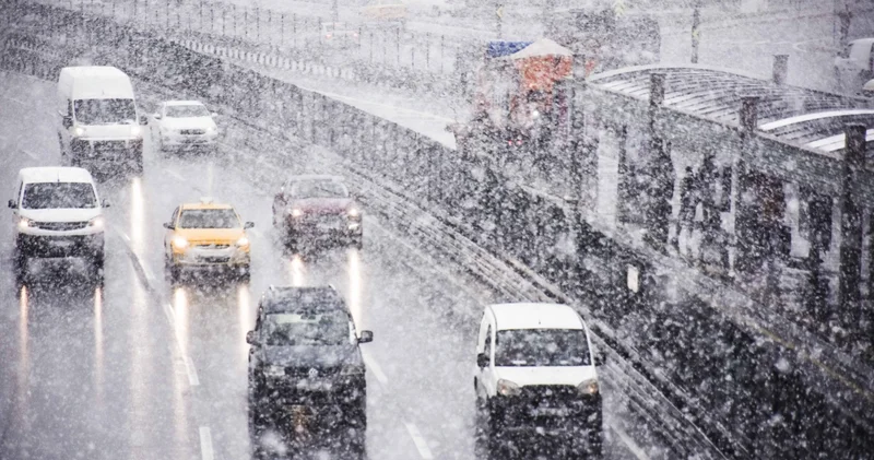 Kar, sağanak, fırtına! Meteoroloji den İstanbul dahil 20 il için uyarı