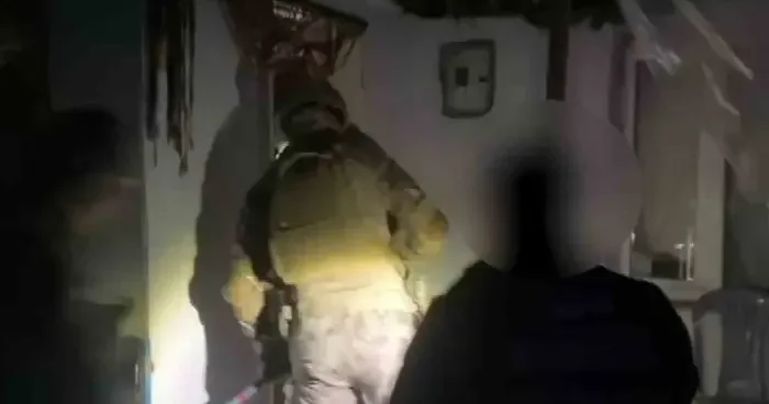 Sakarya’da 551 polisin katılımı ile 27 adrese baskın: 33 kişi yakalandı