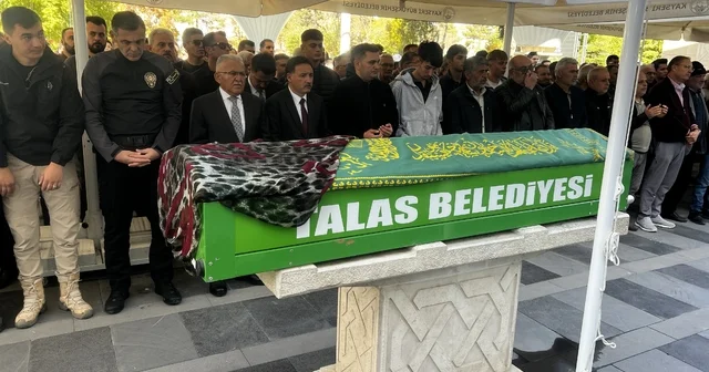 Üniversitede eski eşinin öldürdüğü Meliha nın hayali öğretmen olmakmış Kayseri Haberleri